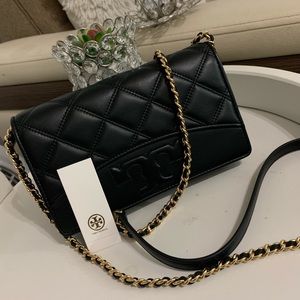 Tory Burch sling wallet crossbody bag